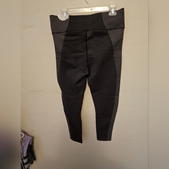 Aerie Offline Seamless High Waisted Two Tone Legging - Picture 10 of 10
